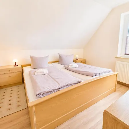 Ferienwohnung-flut-gemuetlicher-rueckzugsort-in-ruhiger-seidlungslage * Neuharlingersiel